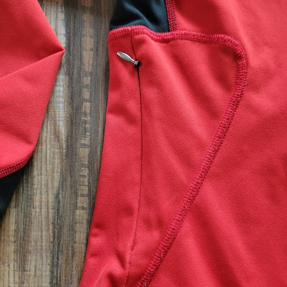 Womens Mountain Hardwear Jacket Sz Small Outdoors, Hiking, Climbing - Picture 2 of 6